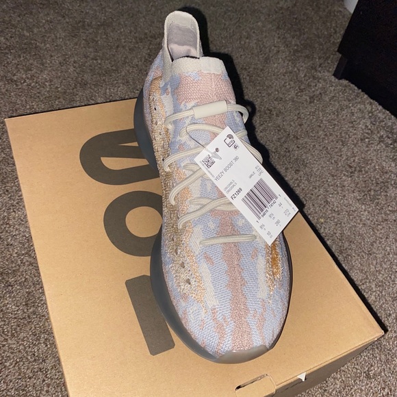 Yeezy 380 pepper reflective - Picture 6 of 8